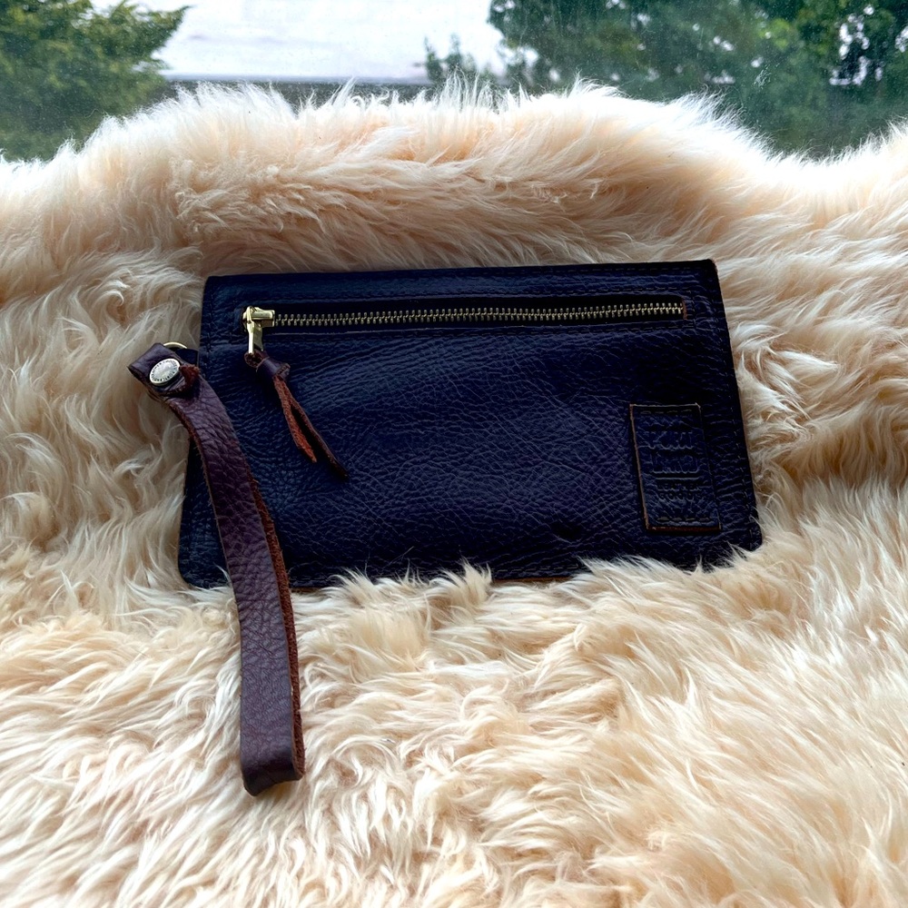 EUC Portland Leather Goods Almost Perfect Adriana Zip Pouch